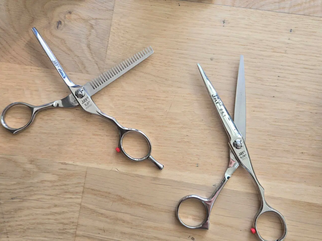 Billede 9 - Lækre frisørartikler. Hårtørrer, hårtrimmere, saks