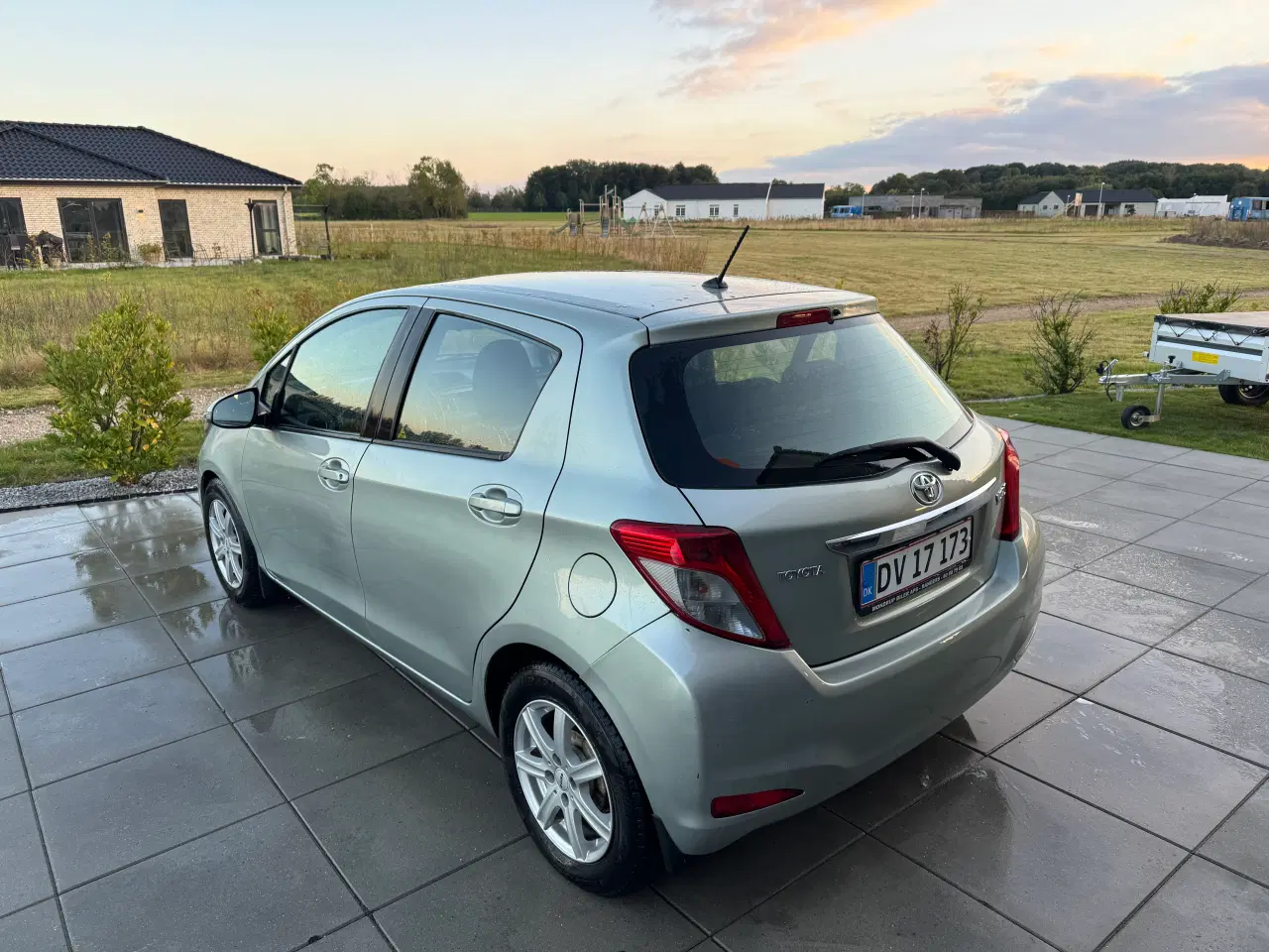 Billede 2 - Toyota Yaris 1,4 90hk Diesel 2012