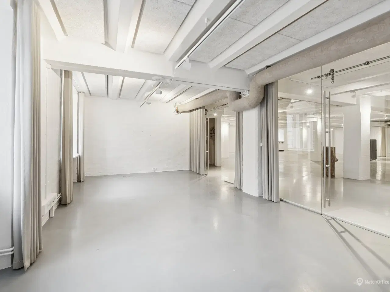 Billede 7 - Kontorlejemål i stueetage med rå og industriel stil - tæt på Islands Brygge metrostation.