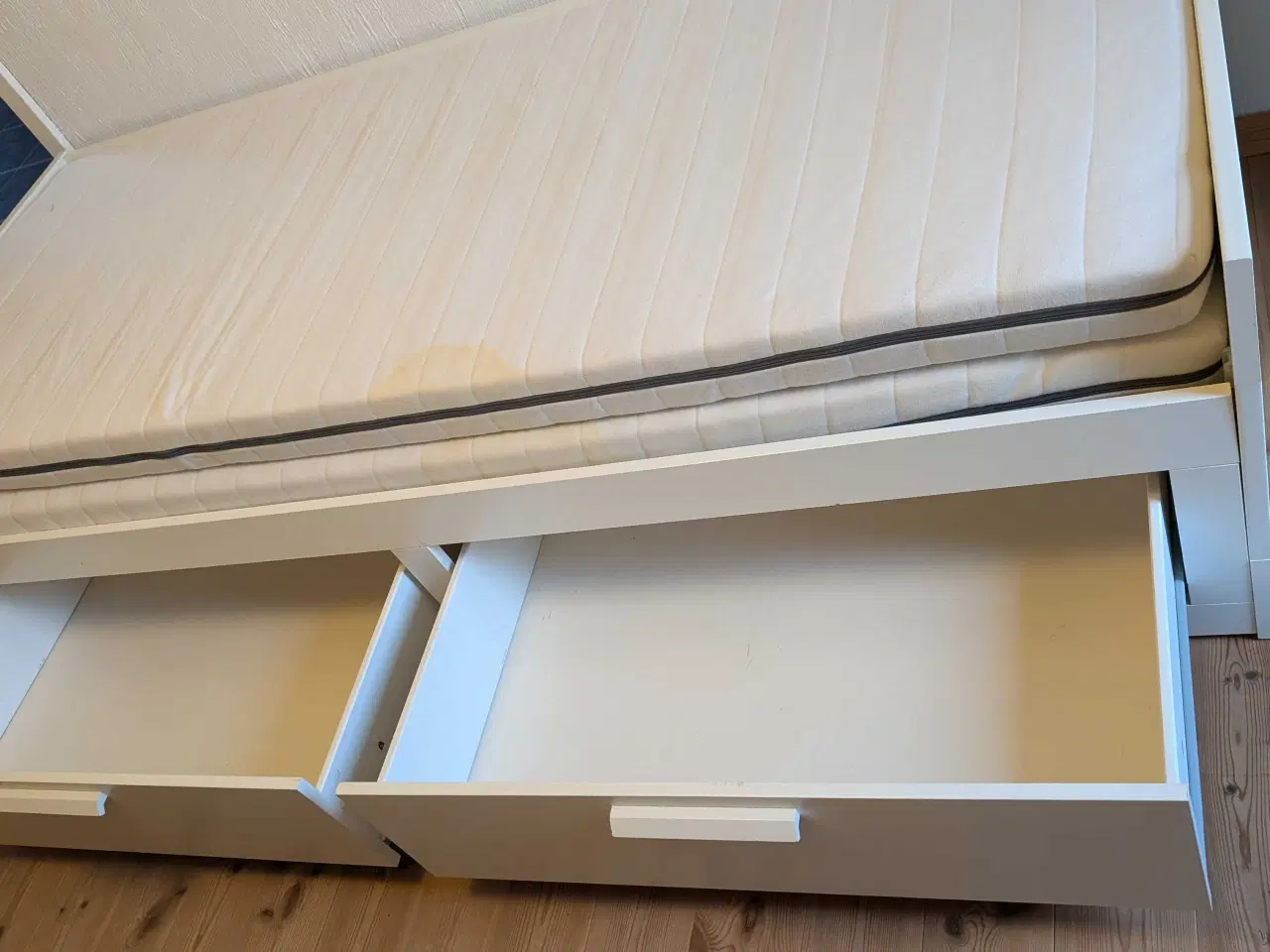 Billede 6 - Udtræks seng fra ikea Brimnes 