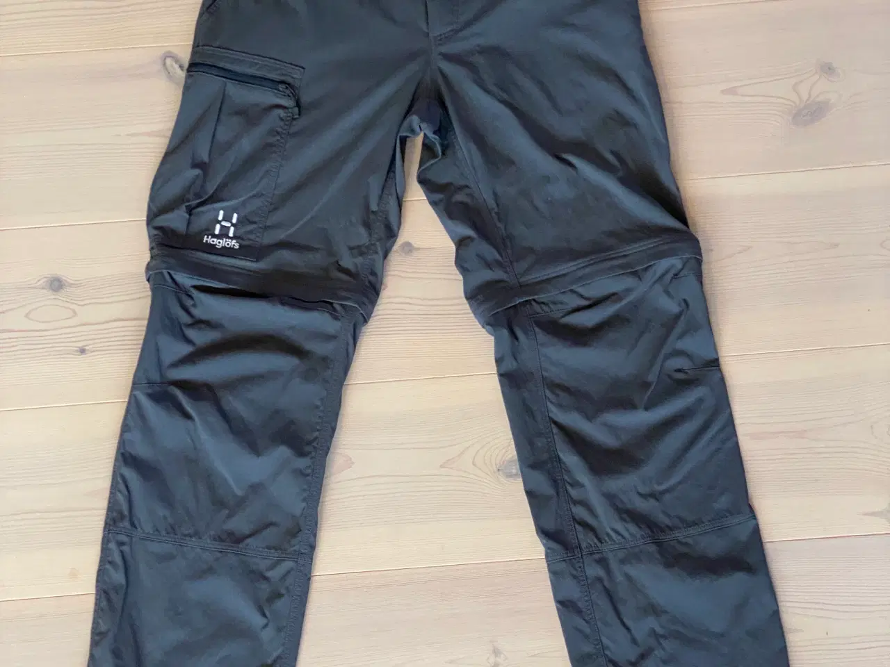 Billede 1 - Grå Haglöfs zip-off bukser str. 46