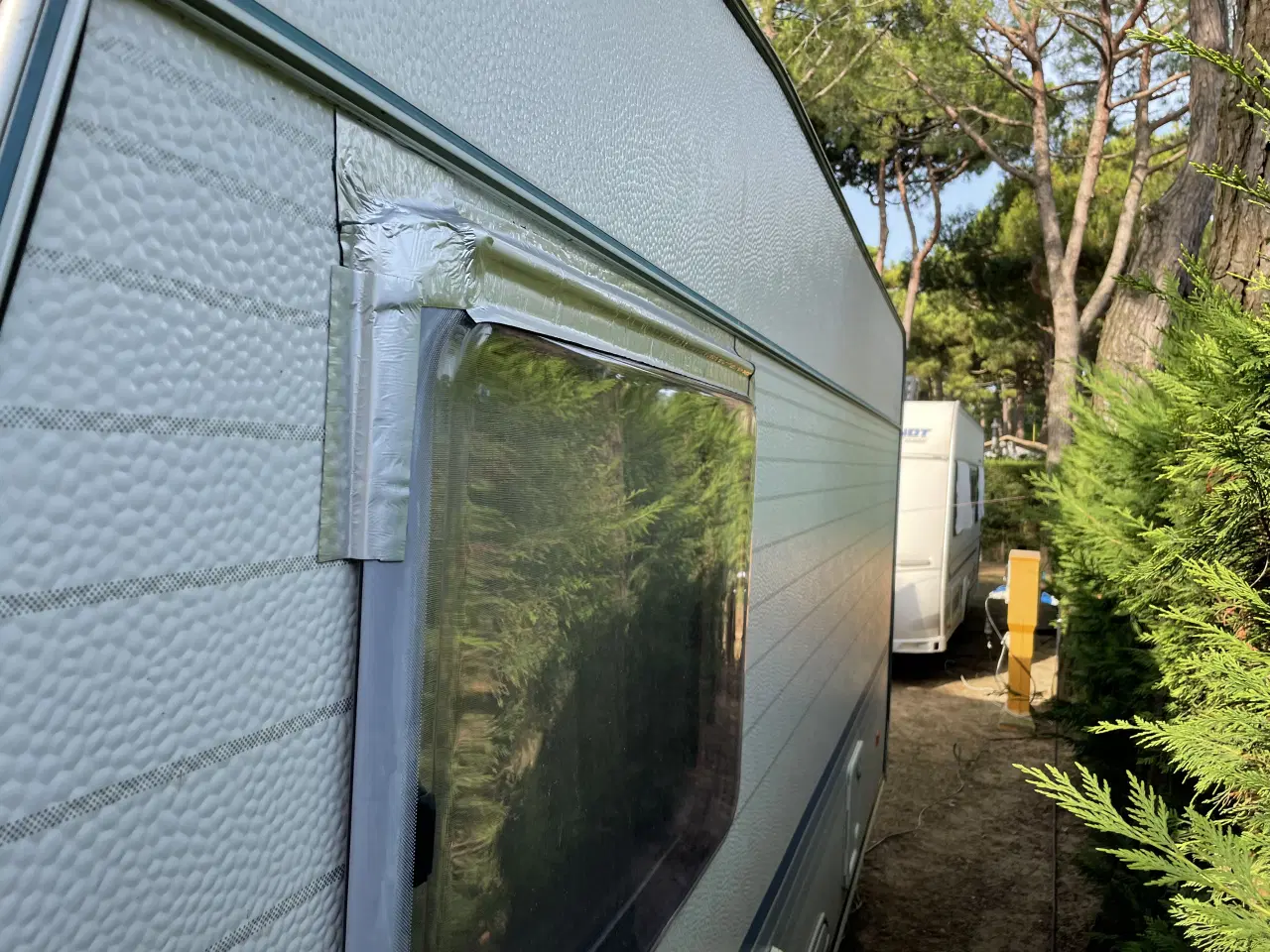 Billede 3 - Adria Altea 430DD - Står i Italien