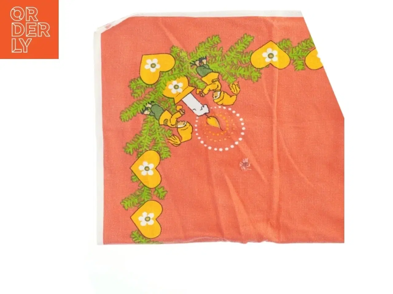 Billede 2 - Juledekorationsdug med nisser, lys og hjerter (str. 71 x 78 cm)