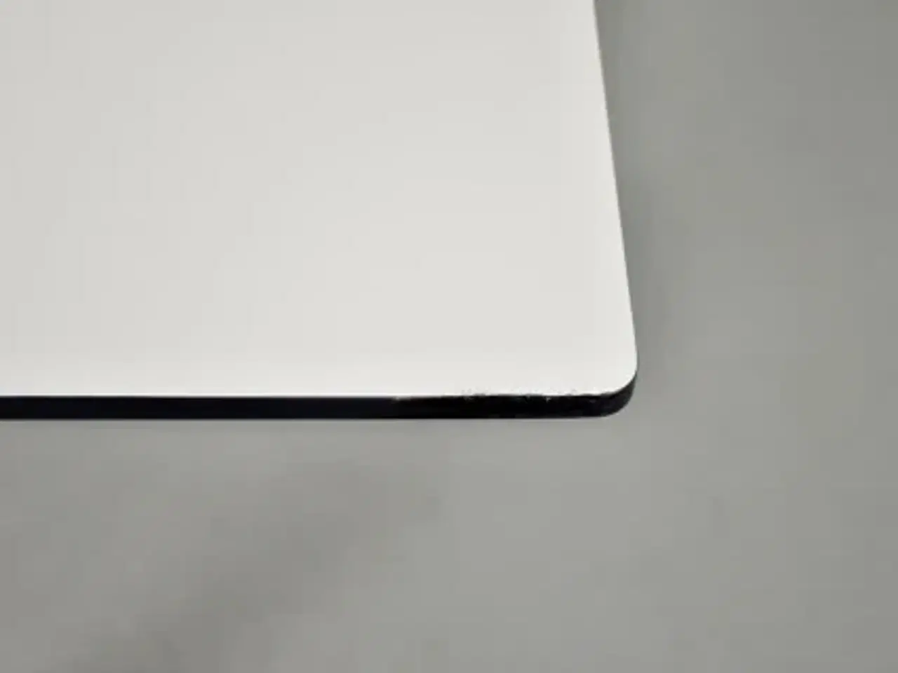 Billede 8 - Hæve-/sænkebord med hvid plade, 120 cm.
