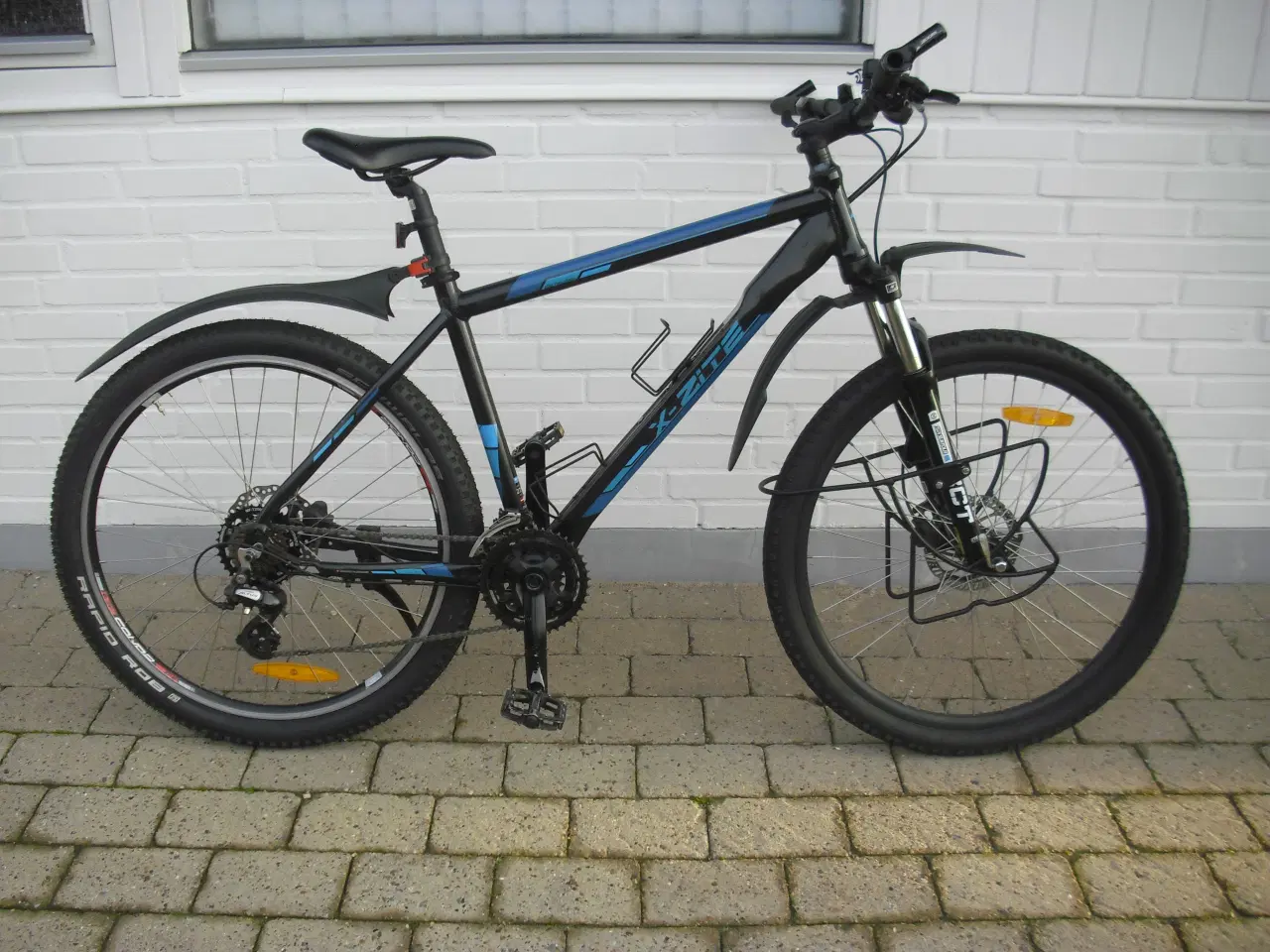 Billede 1 - Velholdt MTB med skivebremser og affjedring