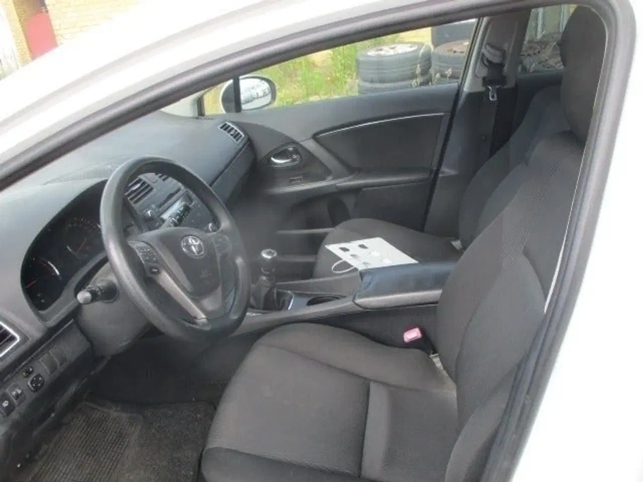 Billede 5 - Toyota Avensis 1,6 VVT-i T1 stc.