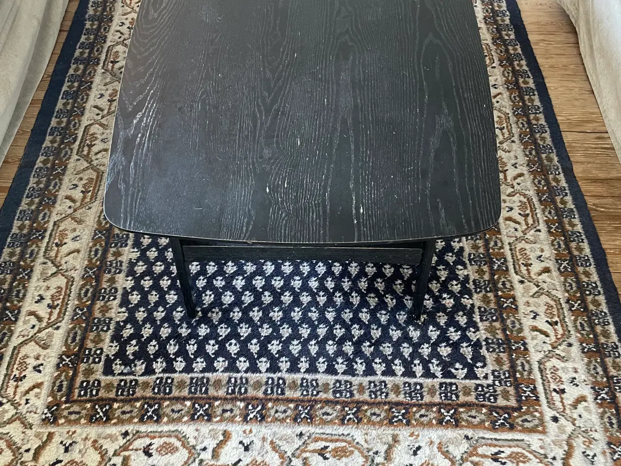 Billede 2 - Sofabord med bundhylde