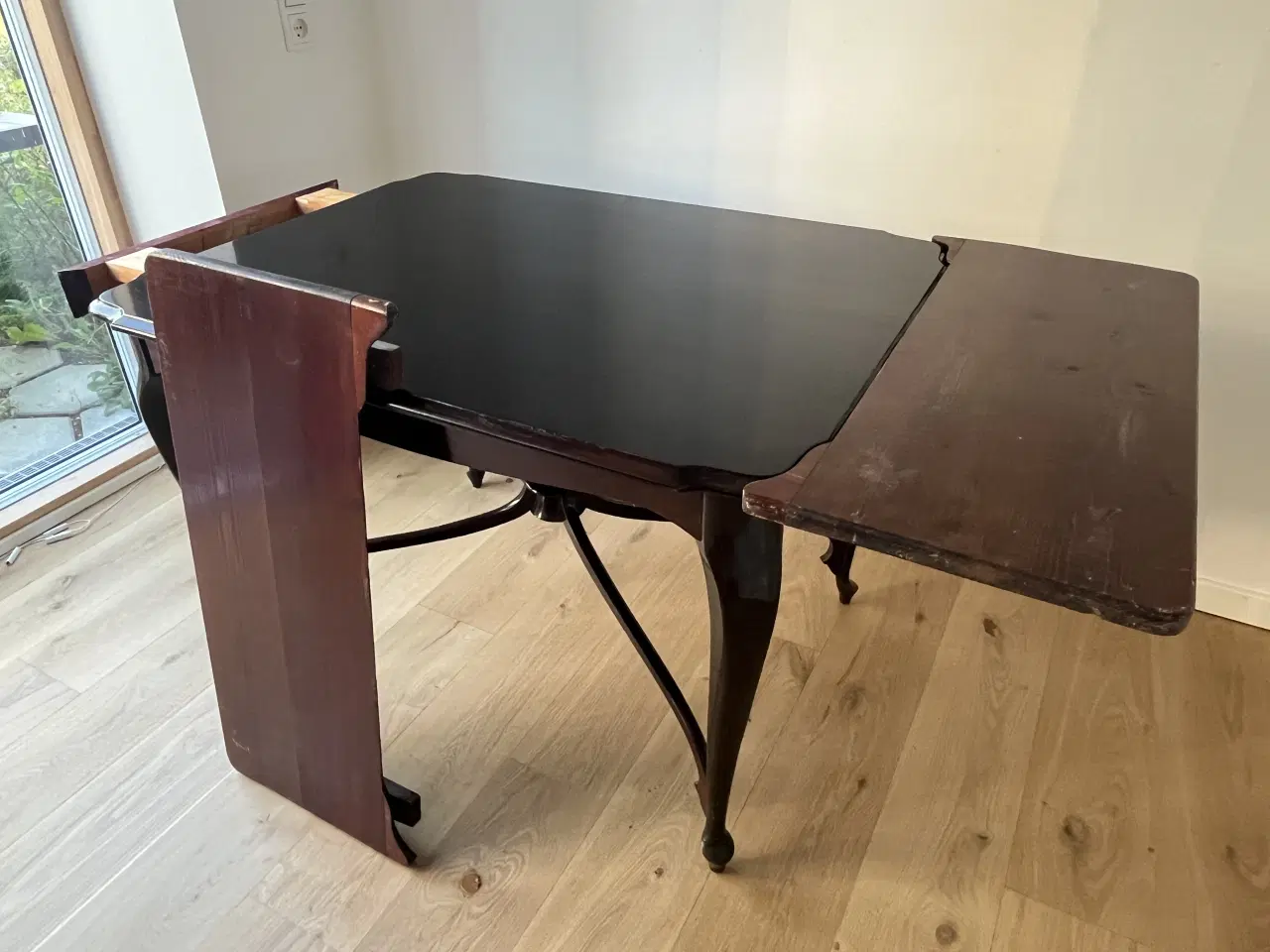 Billede 6 - Mahogni spisebord med ektra plader