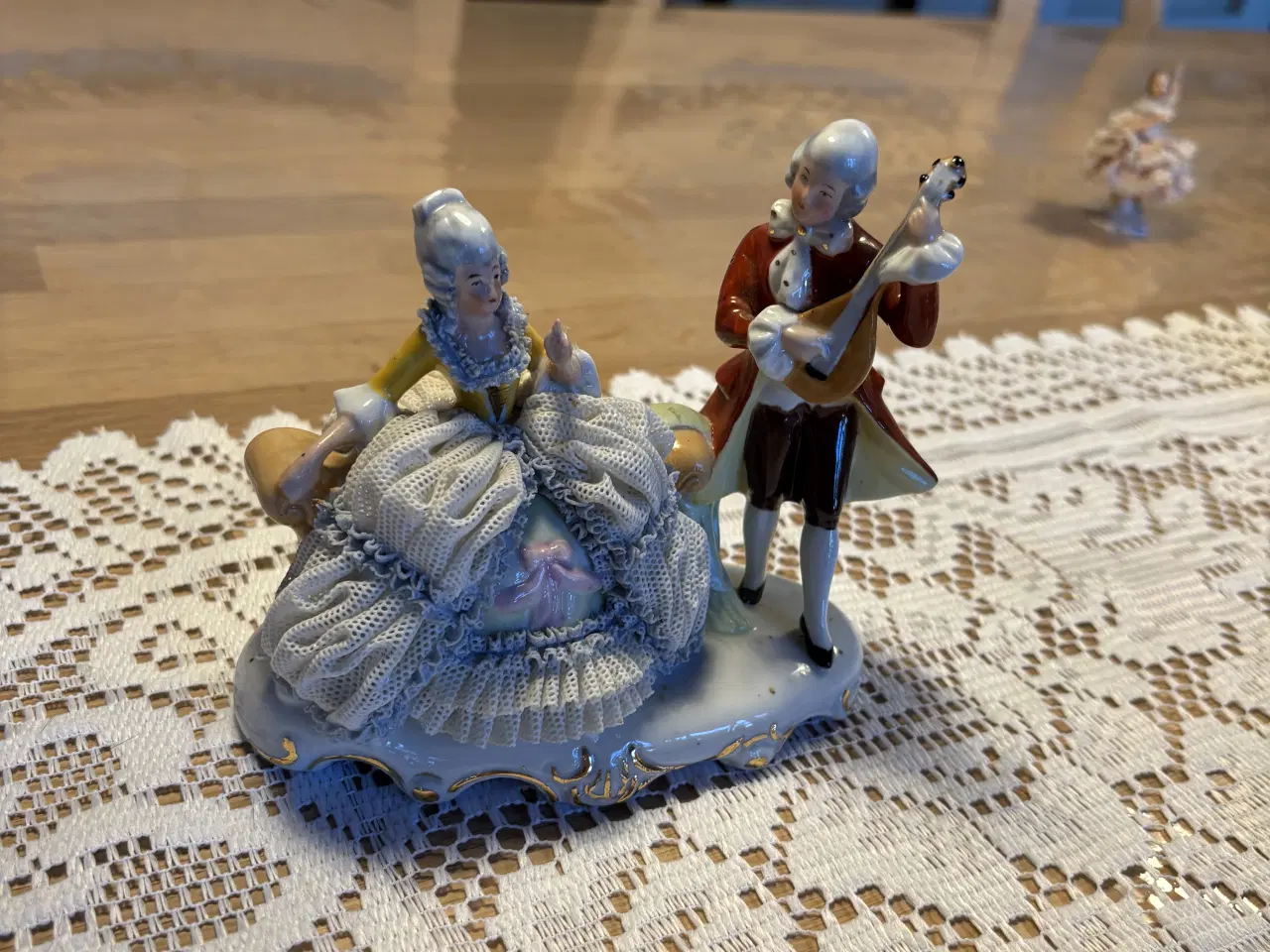 Billede 1 - Rokoko figur måler 13 cm