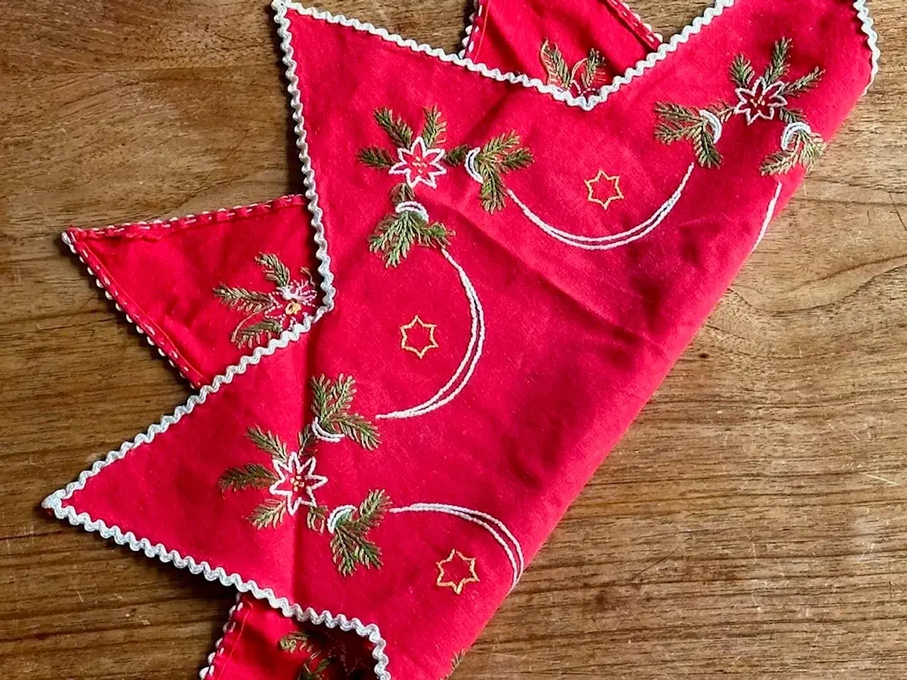 Billede 4 - Lysedug, rød stjerne, Ø44 cm