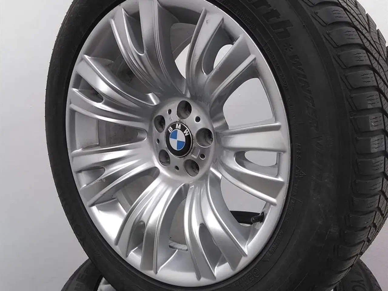 Billede 12 - 19" org. BMW fælge med vinterdæk "M V Spoke 223" A63362 BMW X5 (E70) X6 (E71) X6 (E72 Hyb) X5LCI (E70)