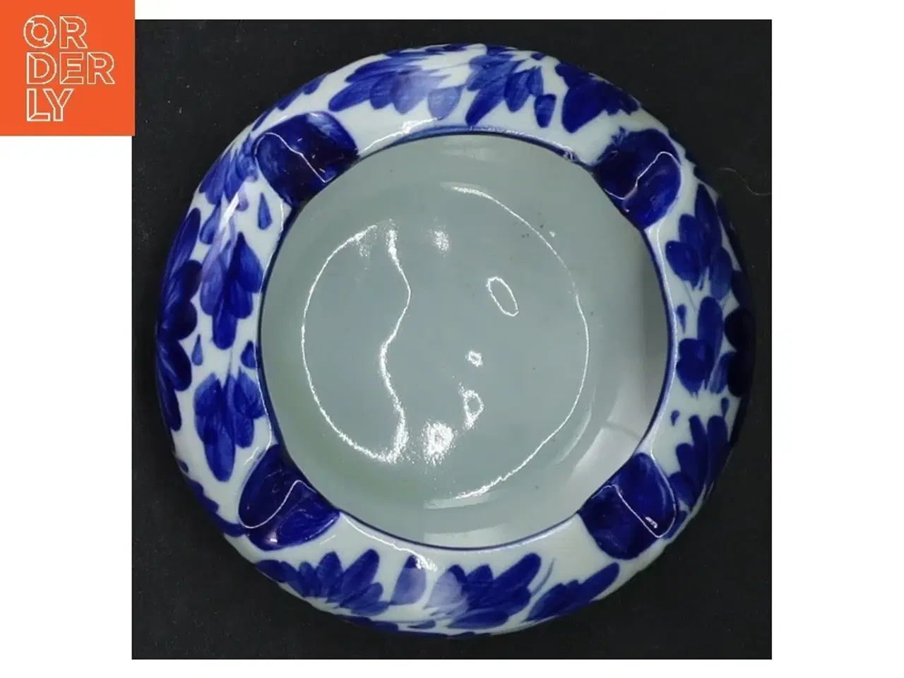 Billede 2 - Blå og hvid keramik askebæger (str. Ø. 10 cm)