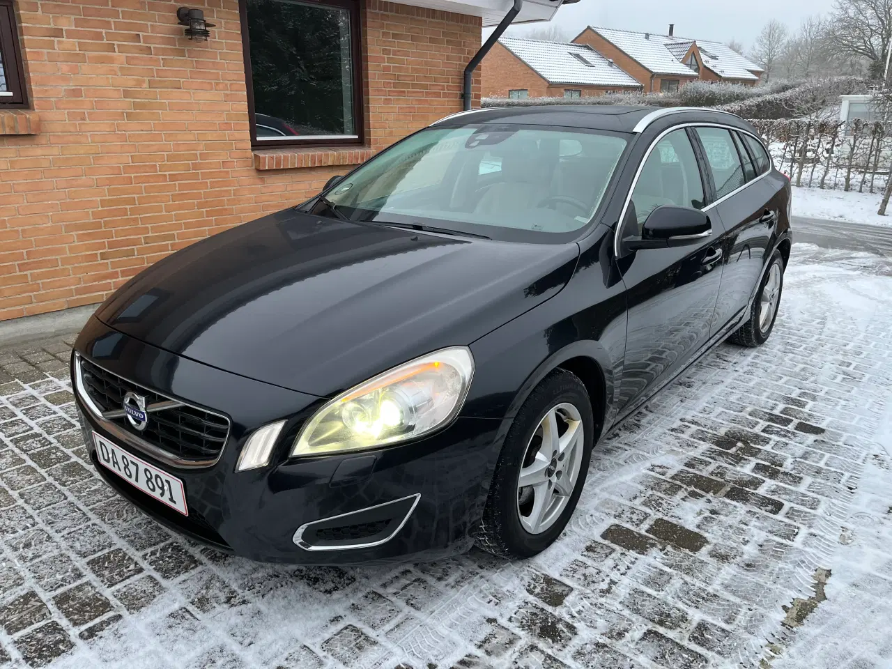 Billede 1 - Super fin & velkørende Volvo V60