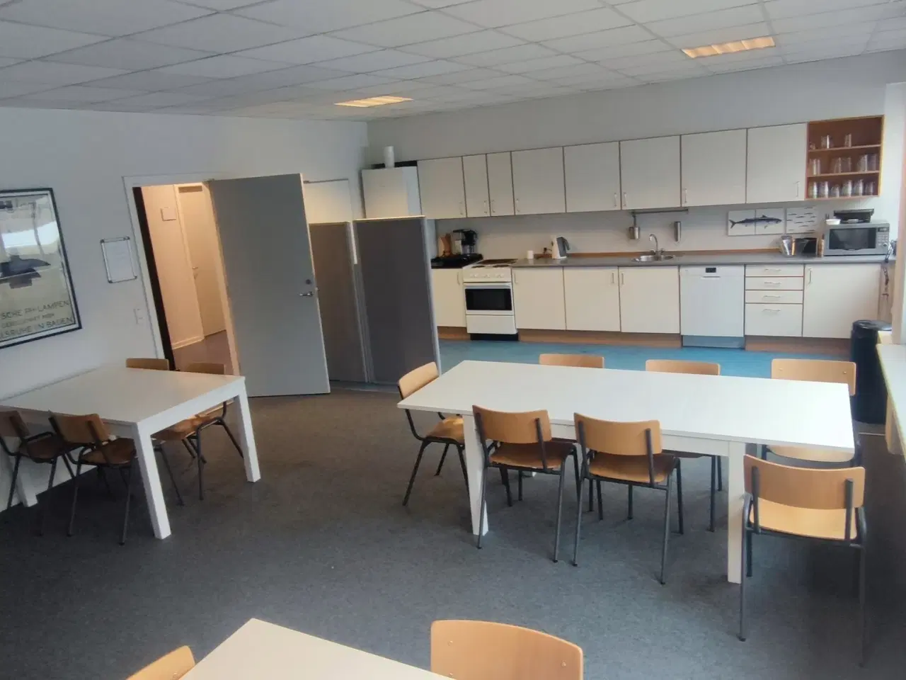 Billede 2 - Kontorlokaler udlejes.