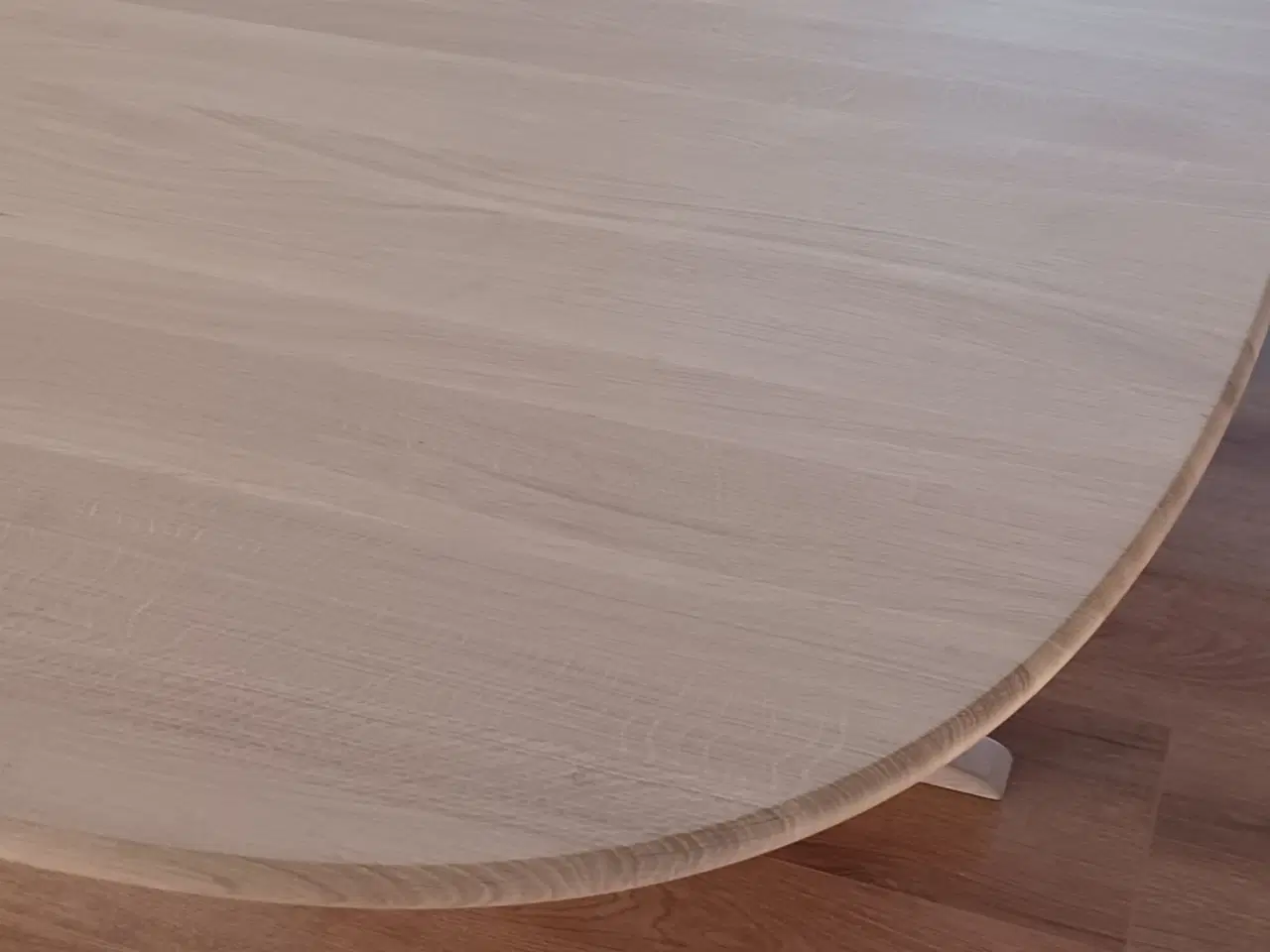 Billede 1 - Spisebord i egetræ