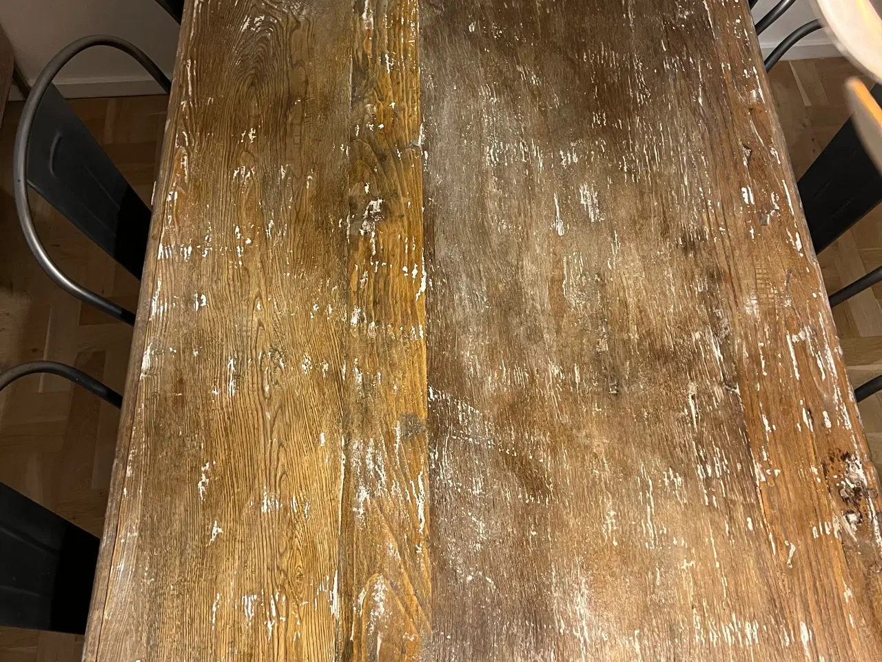 Billede 1 - Solidt og flot træbord