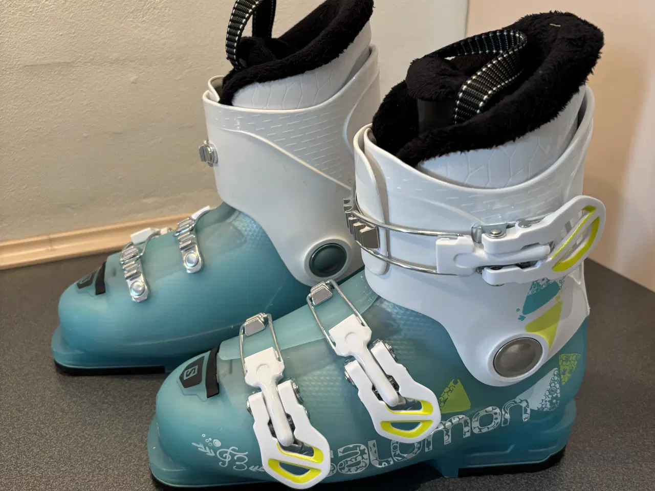 Billede 1 - Salomon Skistøvler barn