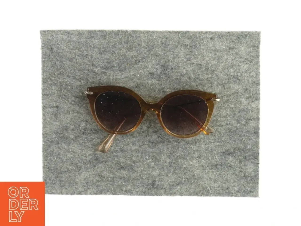 Billede 1 - Solbriller (str. 15 x 5cm)