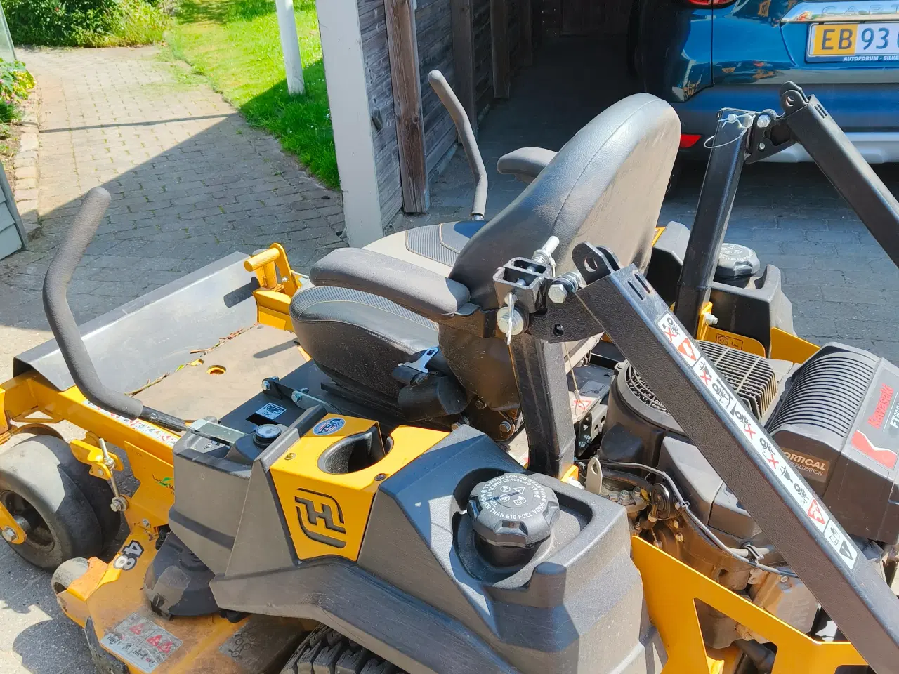 Billede 1 - Hustler fastrak 691 L 22 hk med 122 cm klippebord 