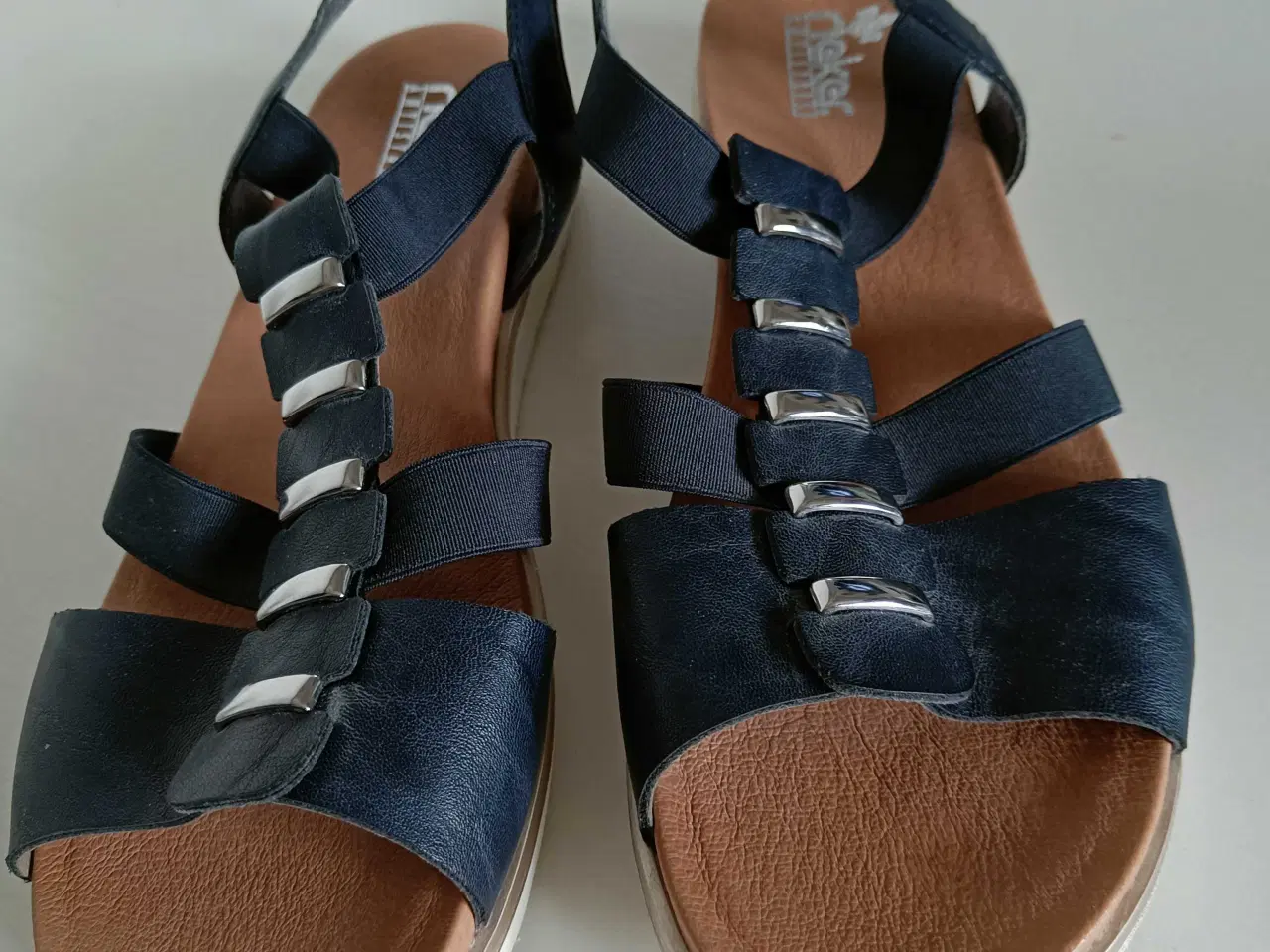 Billede 3 - Rieker sort læder sandaler 42str 