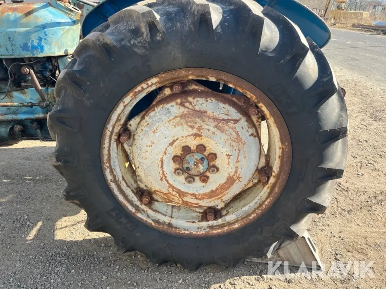 Billede 10 - Veterantraktor Fordson Dexta Diesel med brakpudser