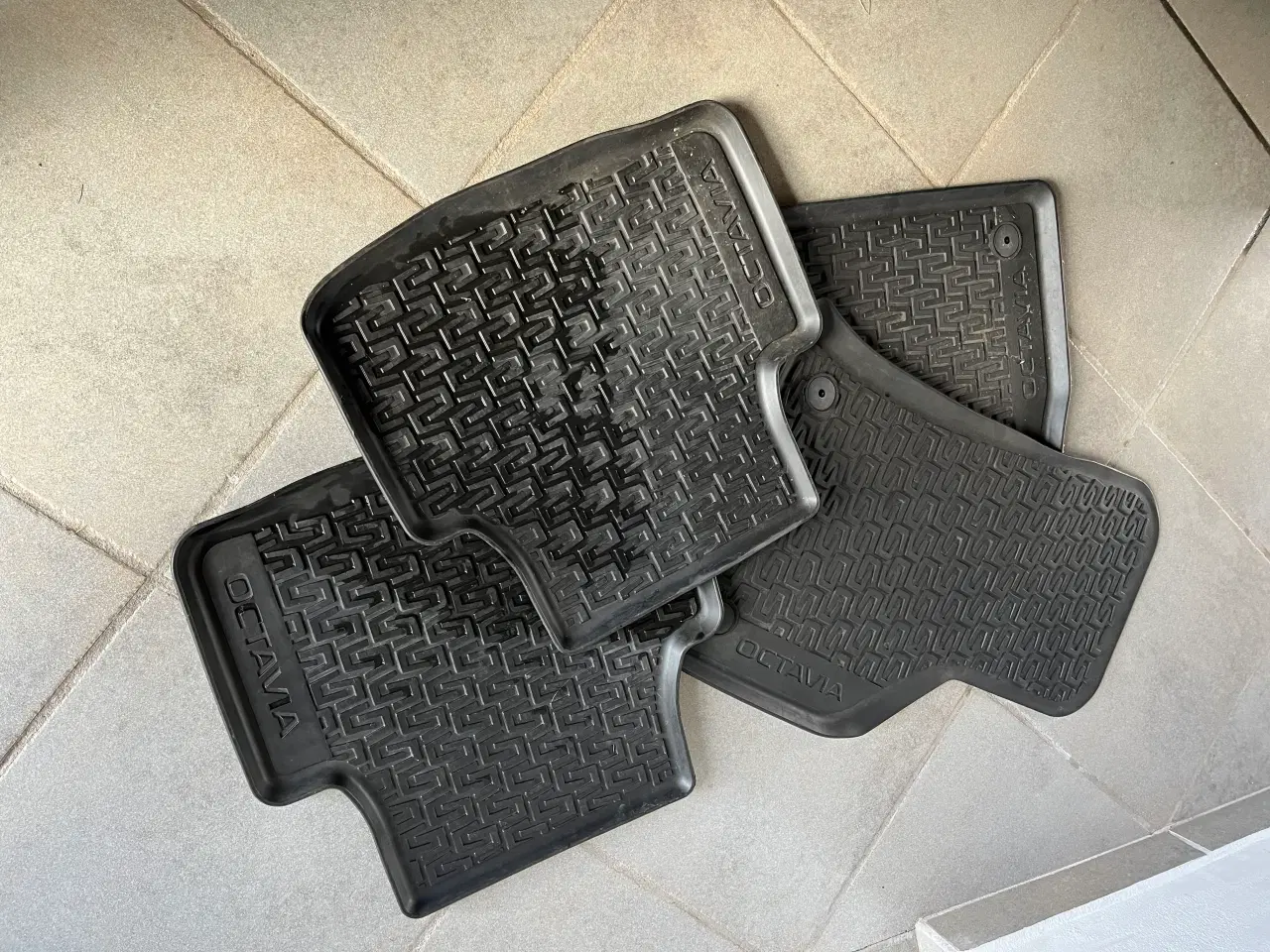 Billede 1 - Gummimåtter til Octavia