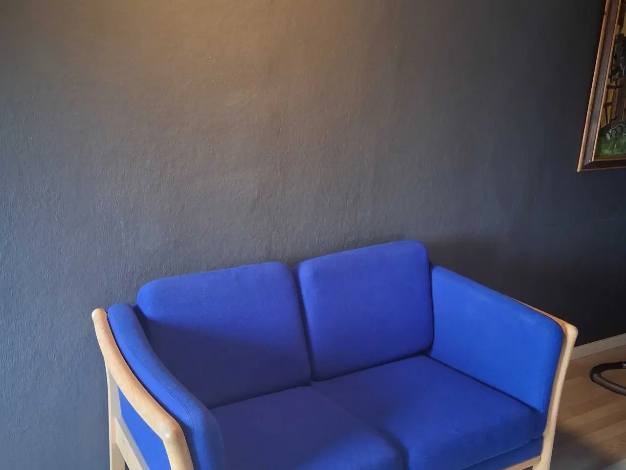 Billede 2 - 2 pers. Blå sofa