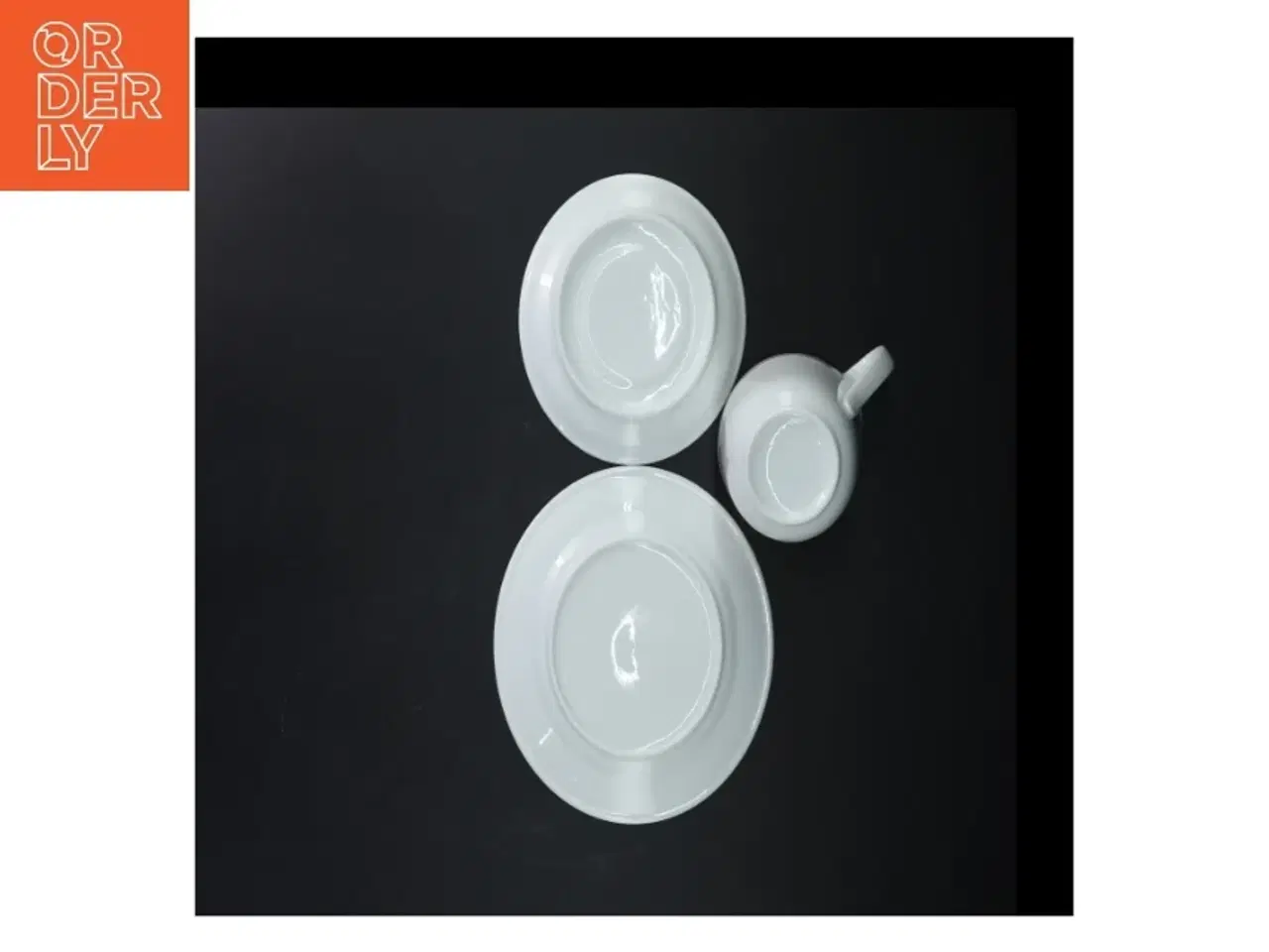 Billede 3 - La glace kaffekopper og underkopper fra La Glace (str. 14 ø cm og 17 ø cm og 9 cm)