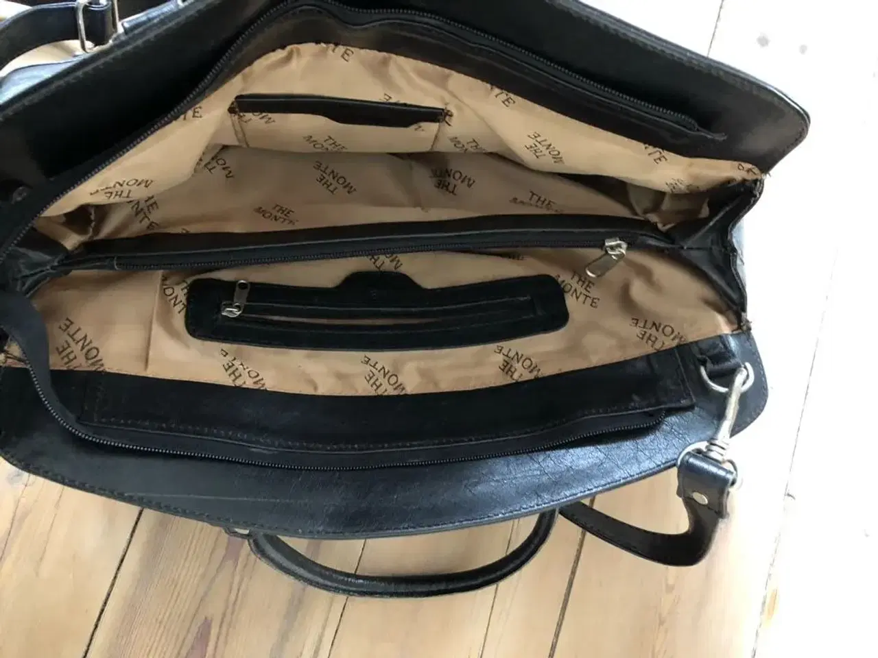 Billede 2 - Sort taske i læder
