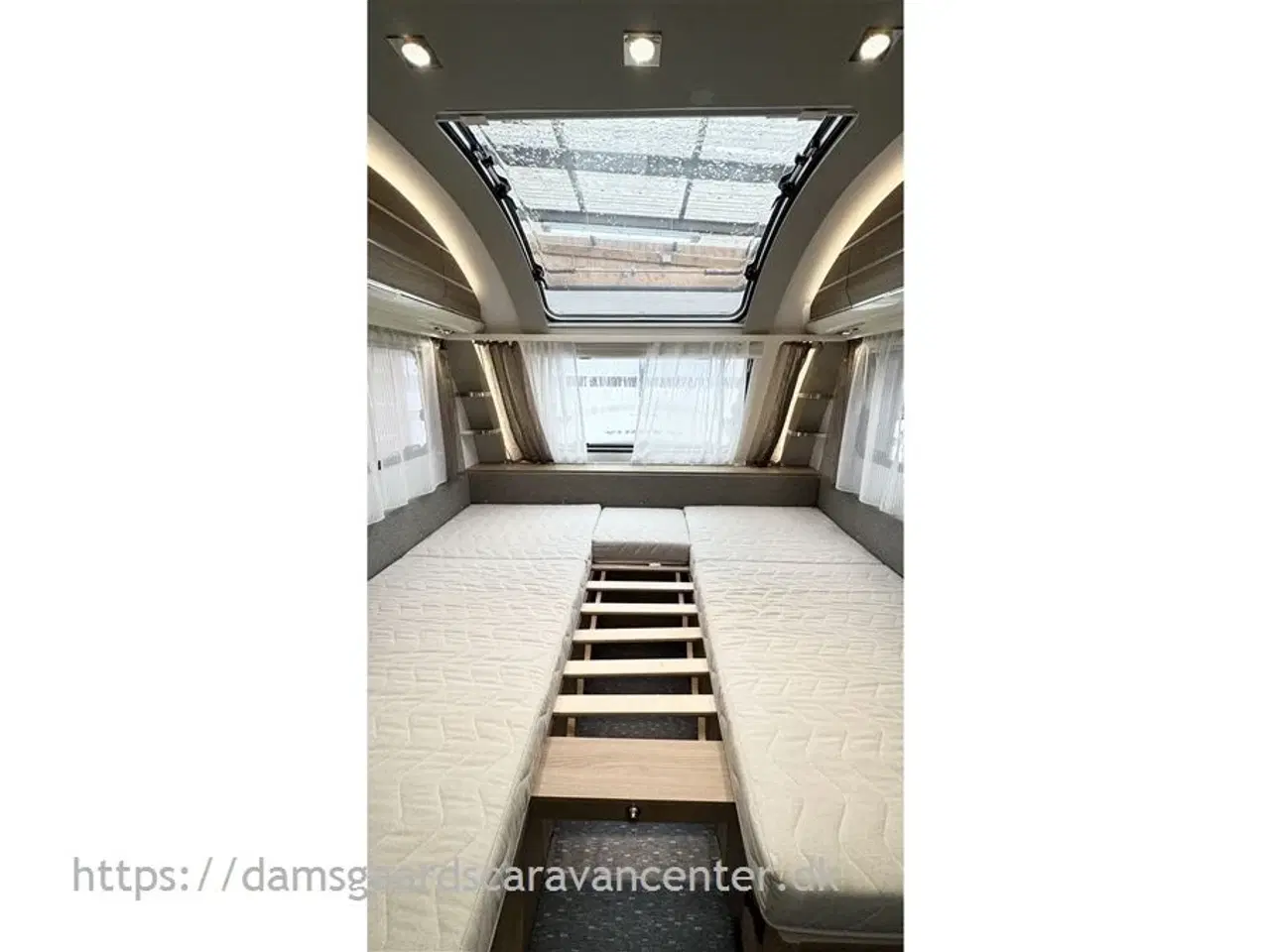 Billede 14 - 2018 - Adria Adora 482 LU   Enkeltsenge-Lamel-Gulvtemp.-Telt