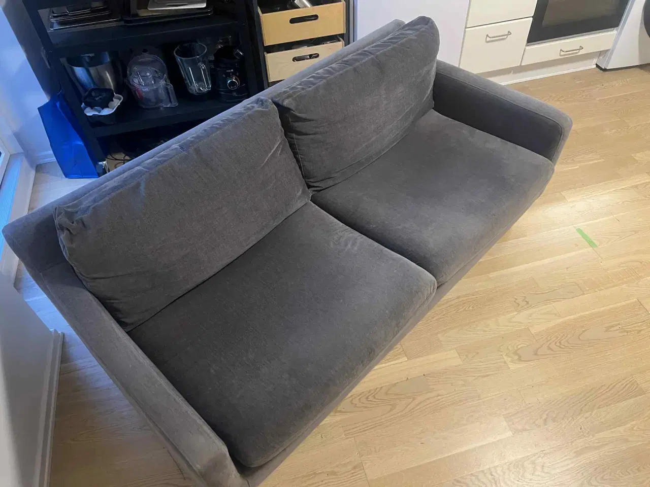 Billede 1 - Grå 2-personers Astha sofa fra Sofacompany