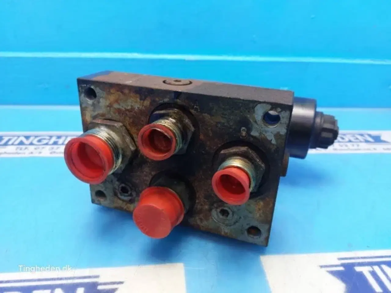 Billede 6 - New Holland FX38 Ventilblok 84069154