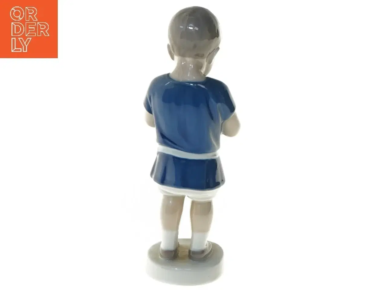 Billede 3 - Porcelænsfigur af barn med hund (str. 17 cm) fra Bing Og Grøndahl