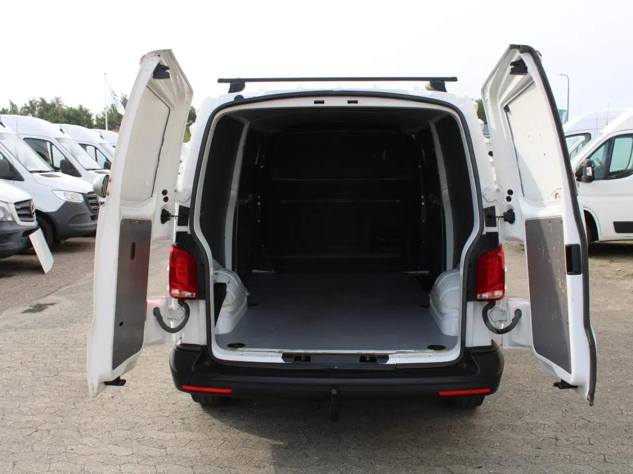 Billede 10 - VW Transporter 2,0 TDi 110 Kassevogn lang