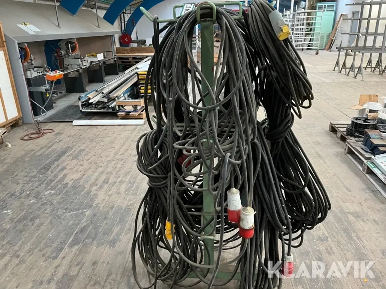 Billede 6 - Diverse kabler og kabelstativ