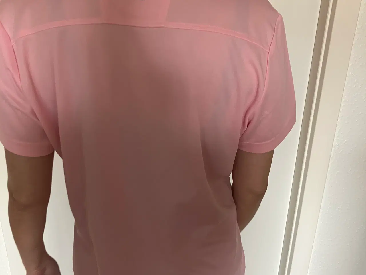 Billede 2 - Fin t- shirt golfbluse i polyester str. L 