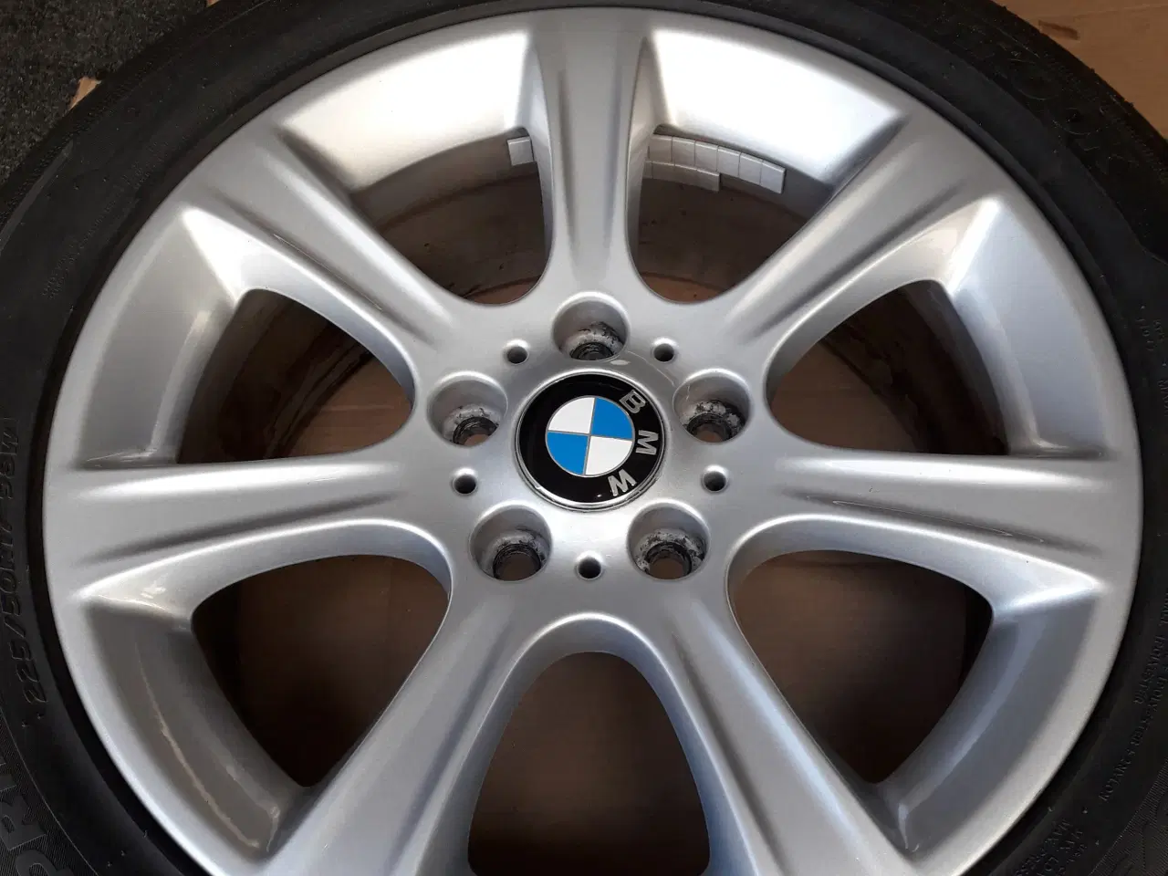 Billede 3 - BMW org. 17" fælge med dæk 