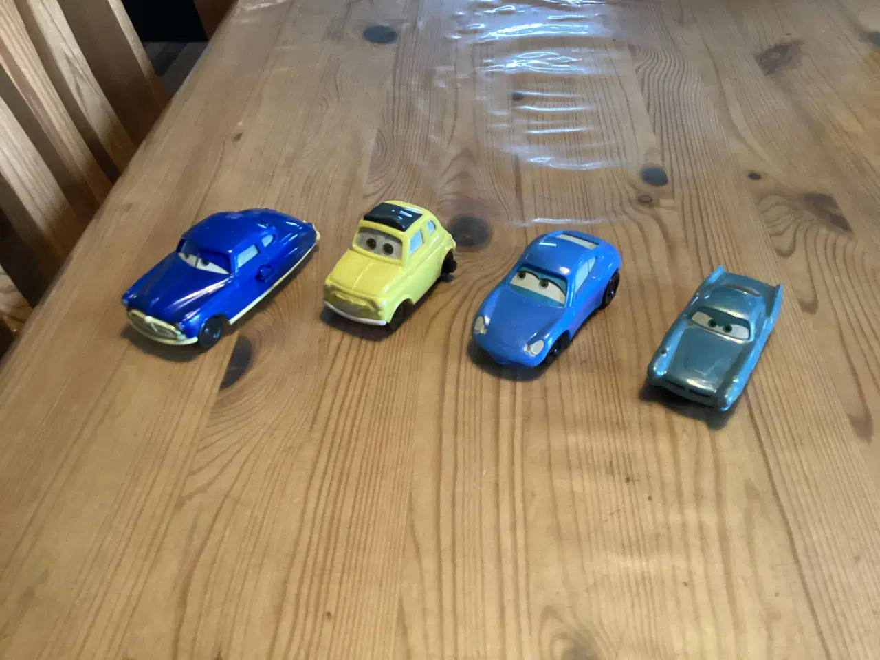 Billede 7 - Masser af Disney Cars.