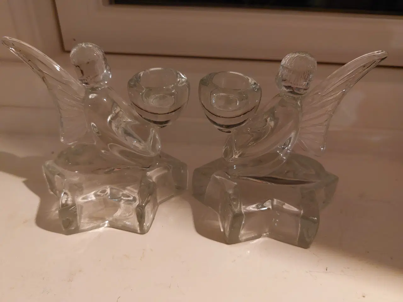Billede 2 - To englestager i glas