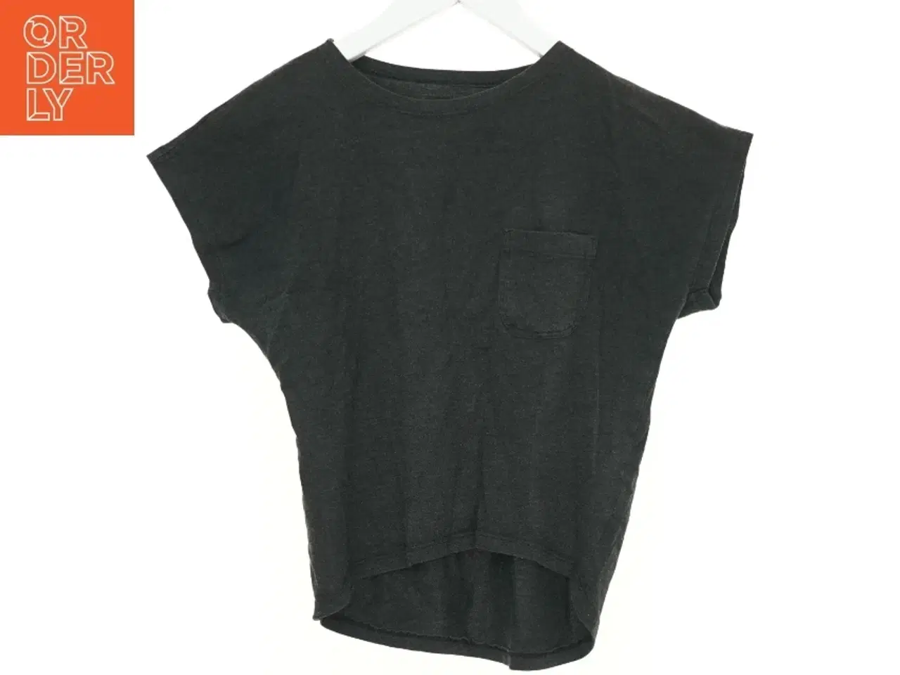 Billede 1 - T-Shirt (str. 140 cm)