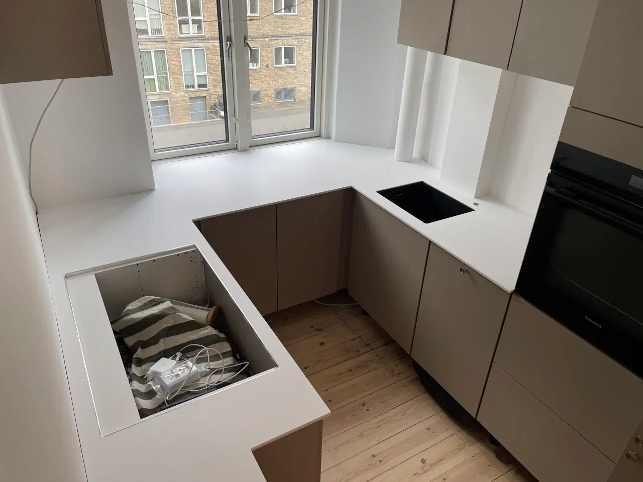 Billede 4 - Bordplader i Corian®️ og Kerrock®️