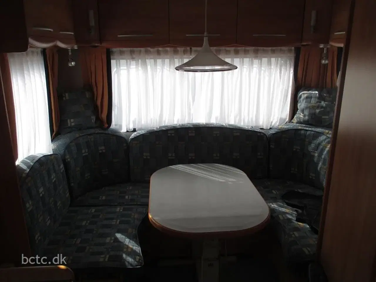 Billede 4 - 2004 - Adria Adora 472 LU MOVER + FORTELT 3 M DYB (NYERE)