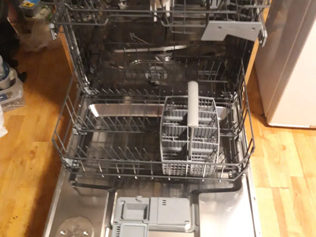 Billede 4 - Fin Asko opvaskemaskine sælge..