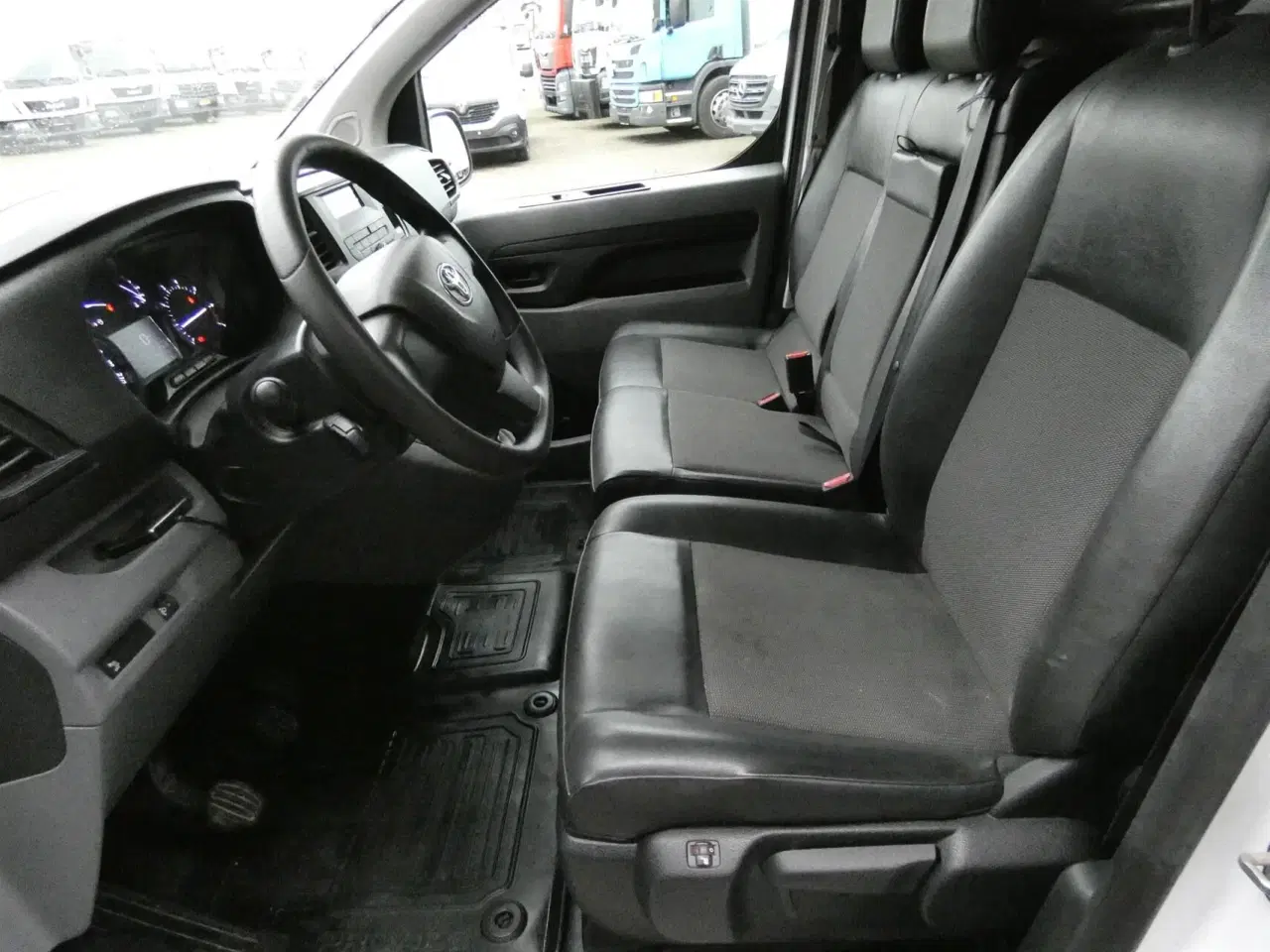 Billede 10 - Toyota Proace Long 2,0 D Comfort skydedør, bagdør u/ruder 120HK Van 6g