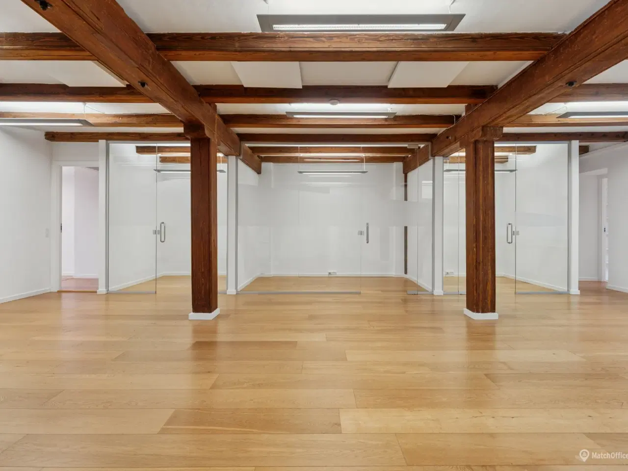 Billede 3 - Byens Bedste Baghus med rigtig kongelig nabo