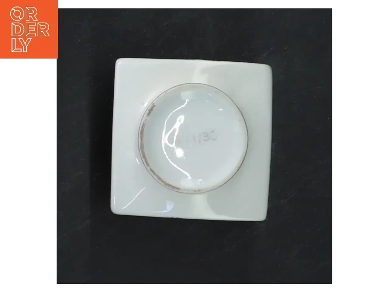 Billede 3 - Dekorativ vase med Berleburg motiv (str. 8,5 cm)