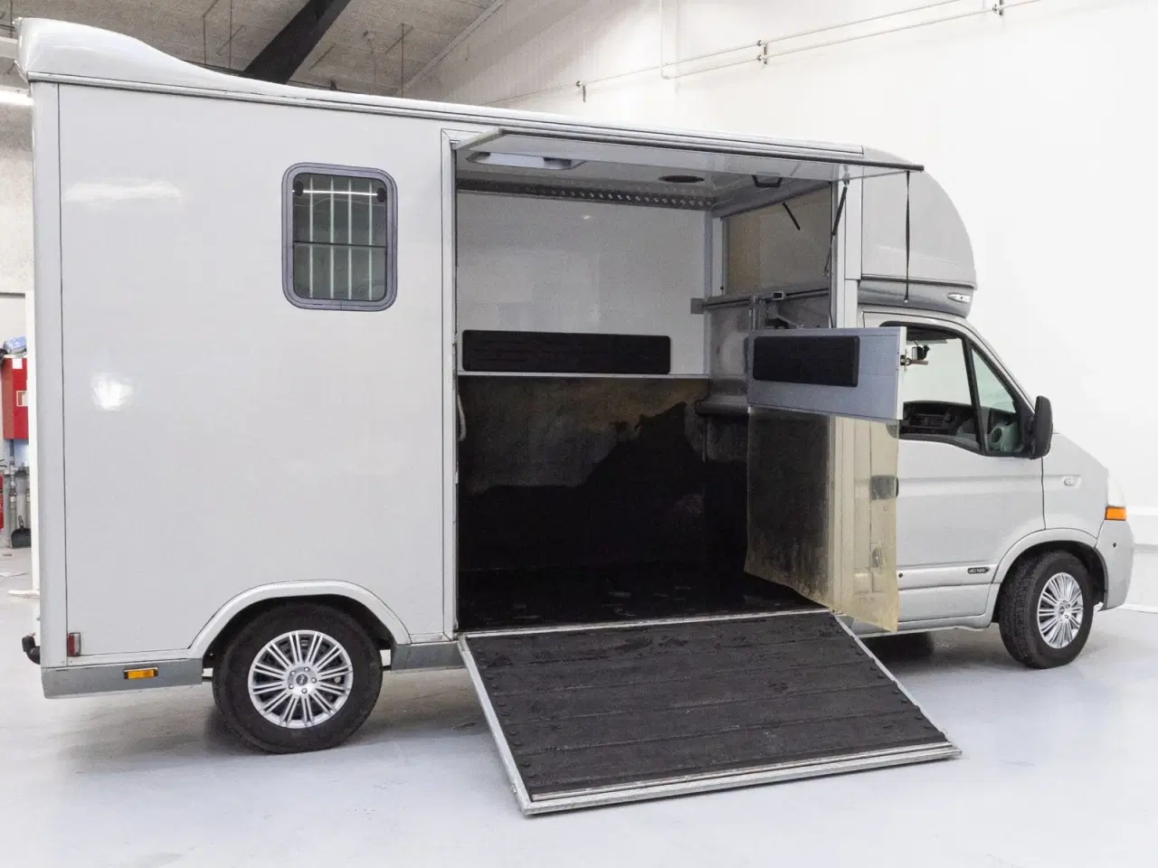 Billede 5 - Renault Master T35 2,5 dCi 146 L2H1 Ladvogn