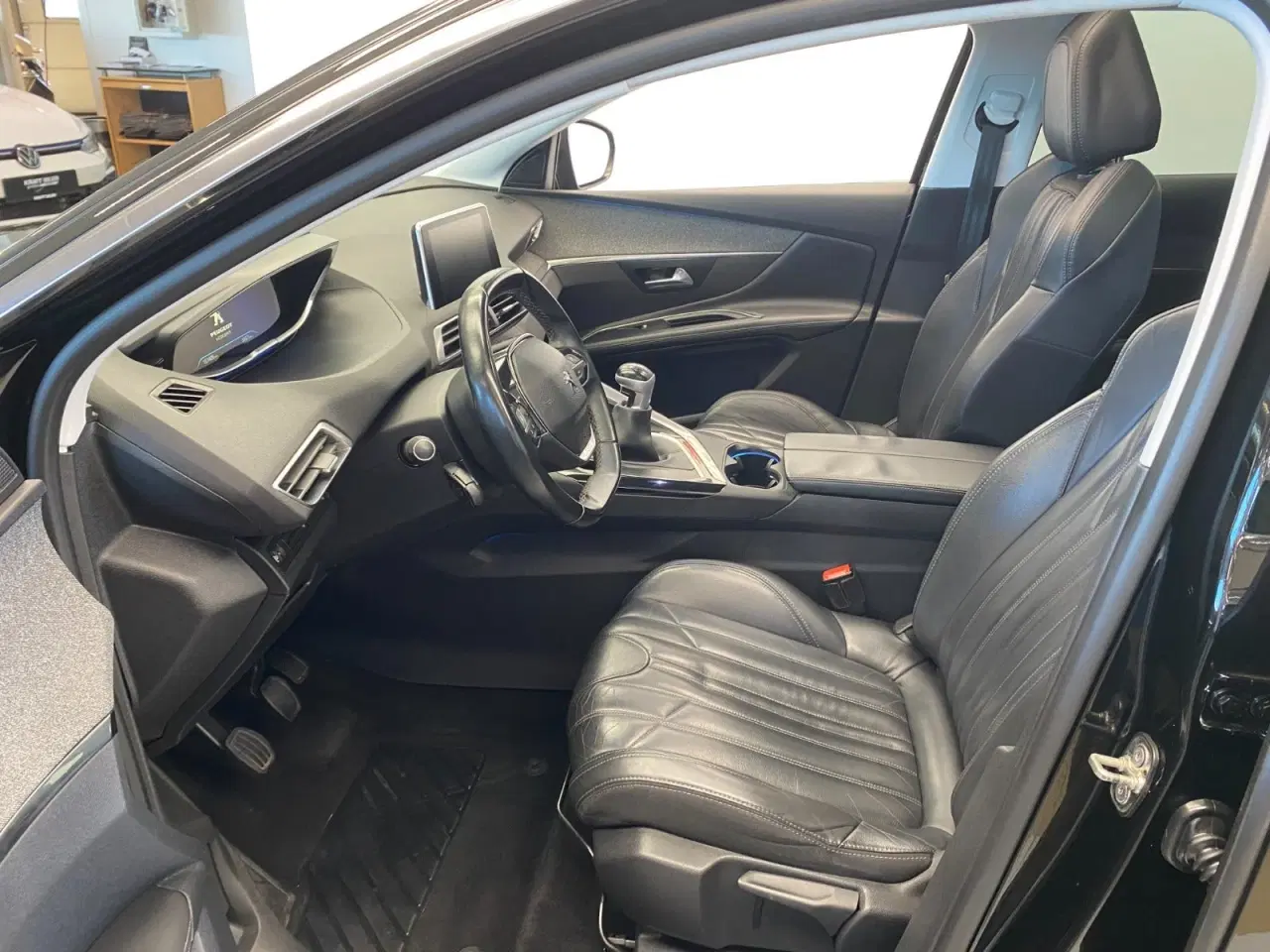 Billede 8 - Peugeot 3008 1,6 BlueHDi 120 Allure
