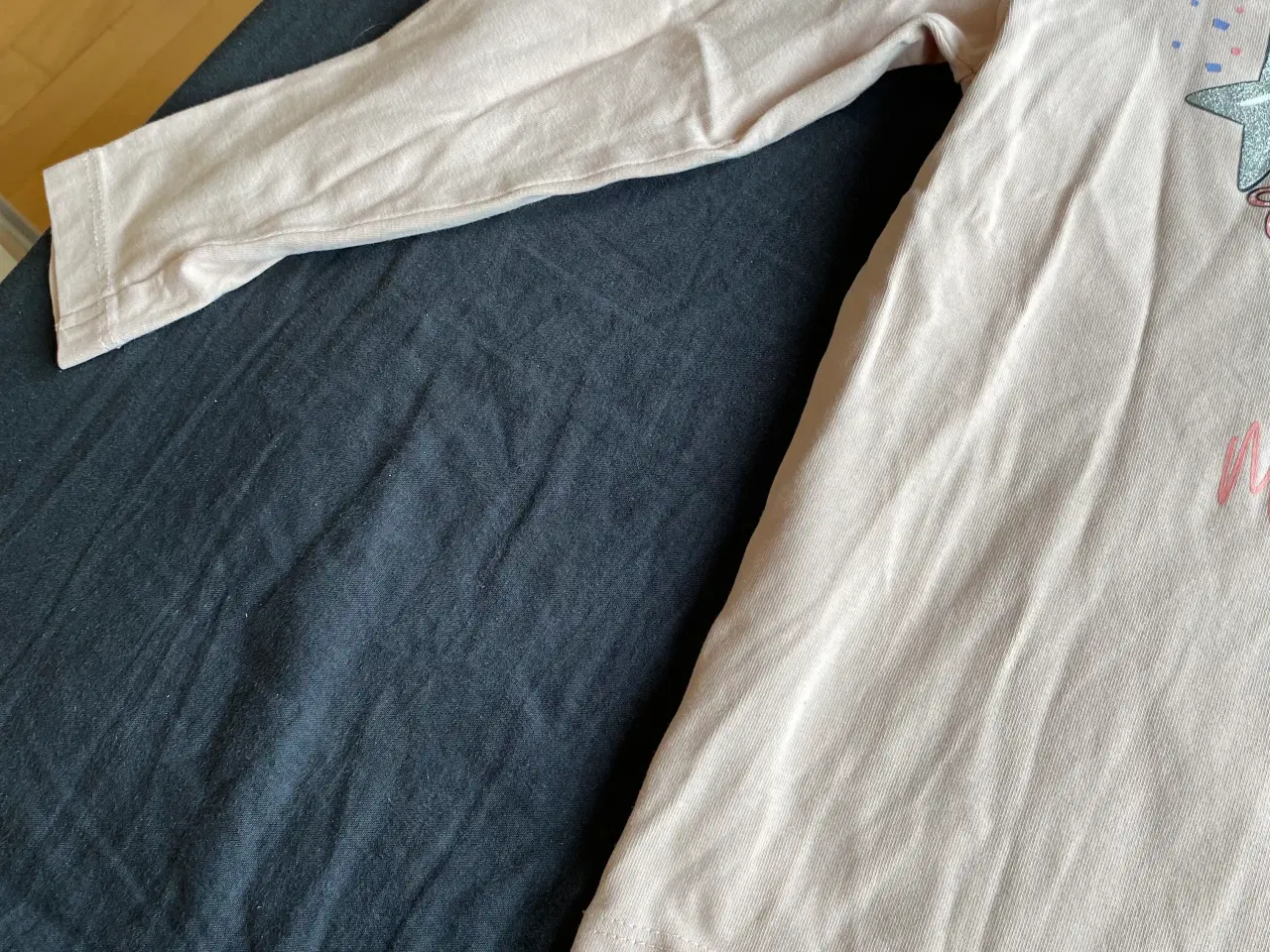 Billede 3 - Bluse stjernemotiv 