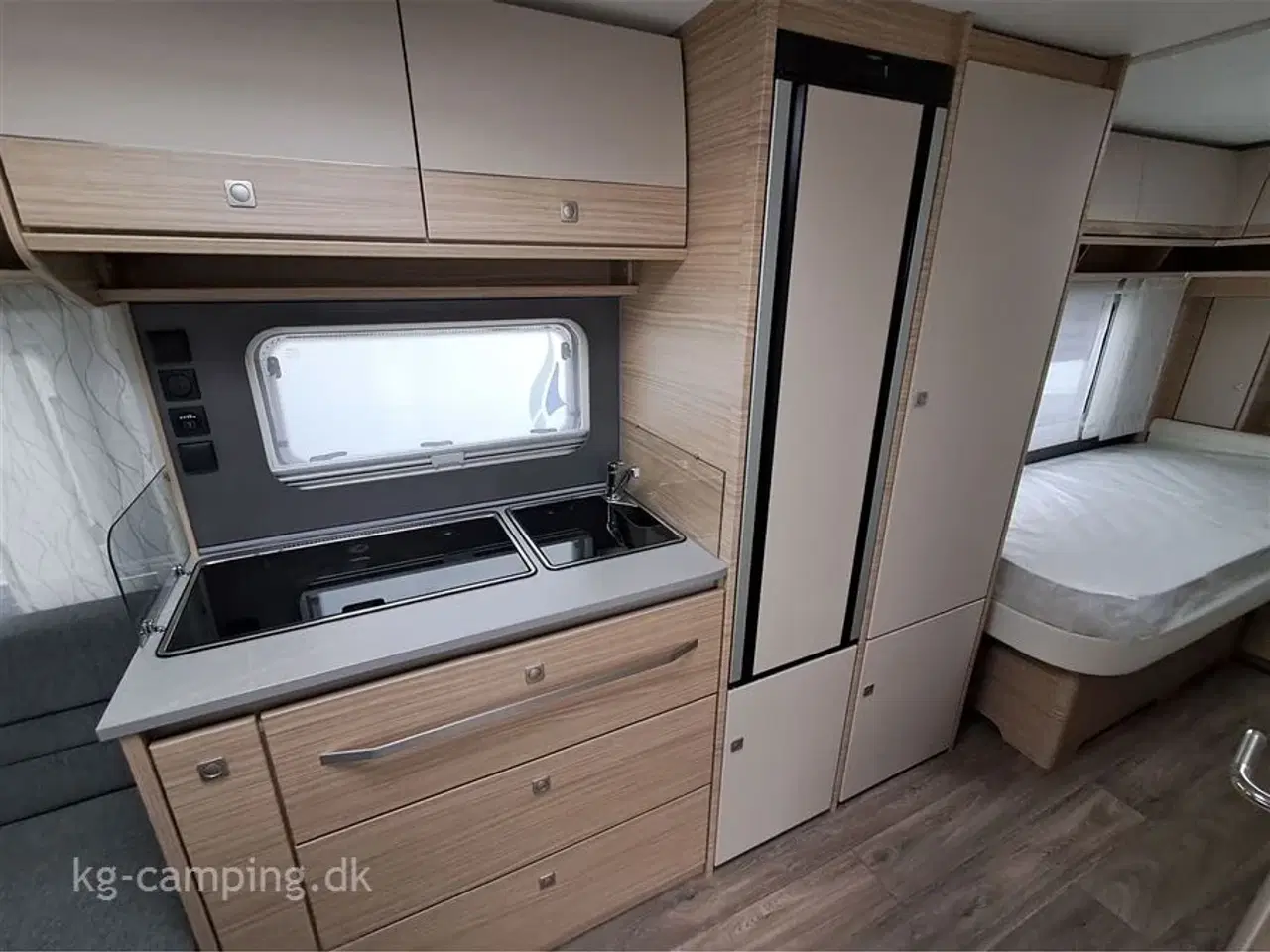 Billede 7 - 2026 - Fendt Bianco Selection 515 SG Kvalitetsvogn indrettet med enkeltsenge og sengeudtræk samt masser af udstyr.